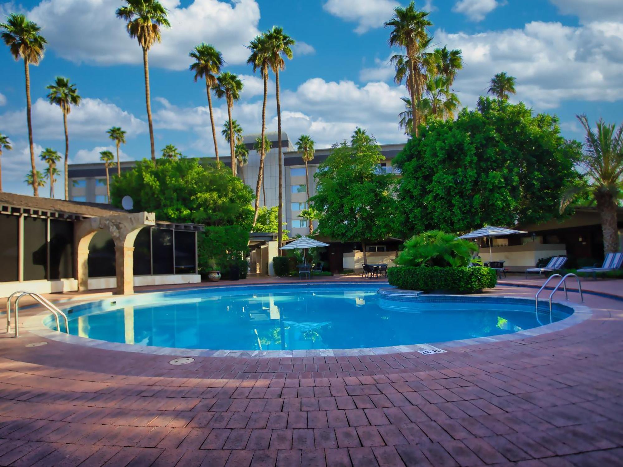 Hotel Lucerna Mexicali Exterior photo